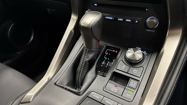 Lexus NX 300h 2.5 5dr CVT FWD [17 inch Alloy/without Nav] Hybrid Estate